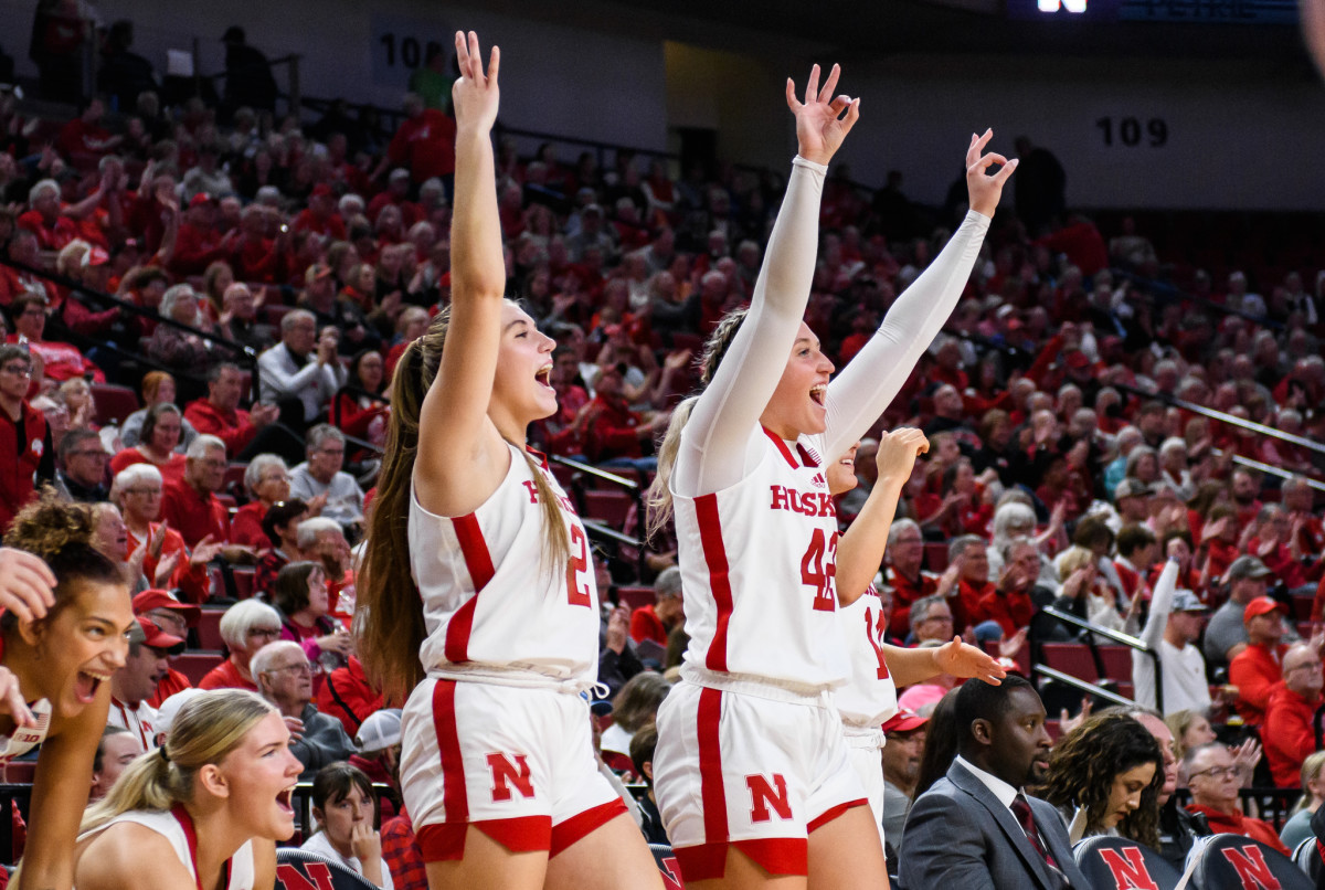 03_Logan Nissley, Maddie Krull_WBB vs Creighton 1119